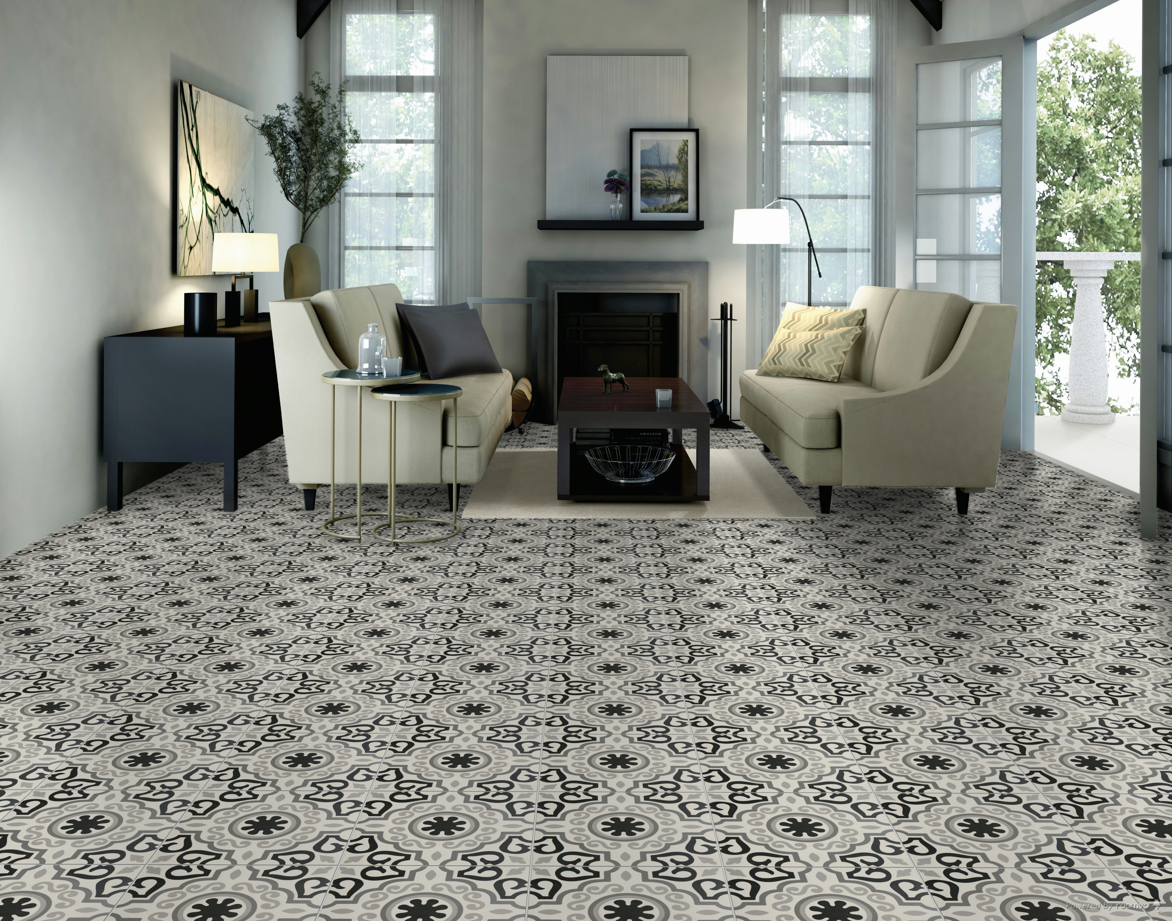 Majesty Crystal Black