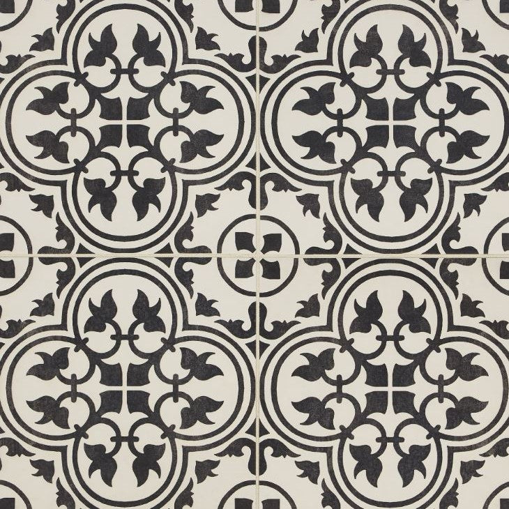 Majesty Petal Black