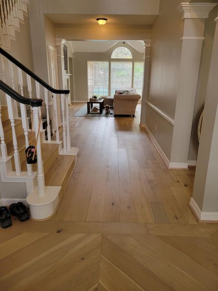 Austin Collection Corvina