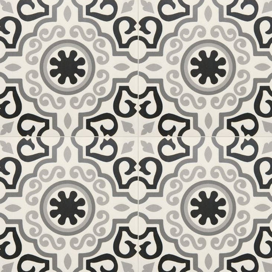 Majesty Crystal Black