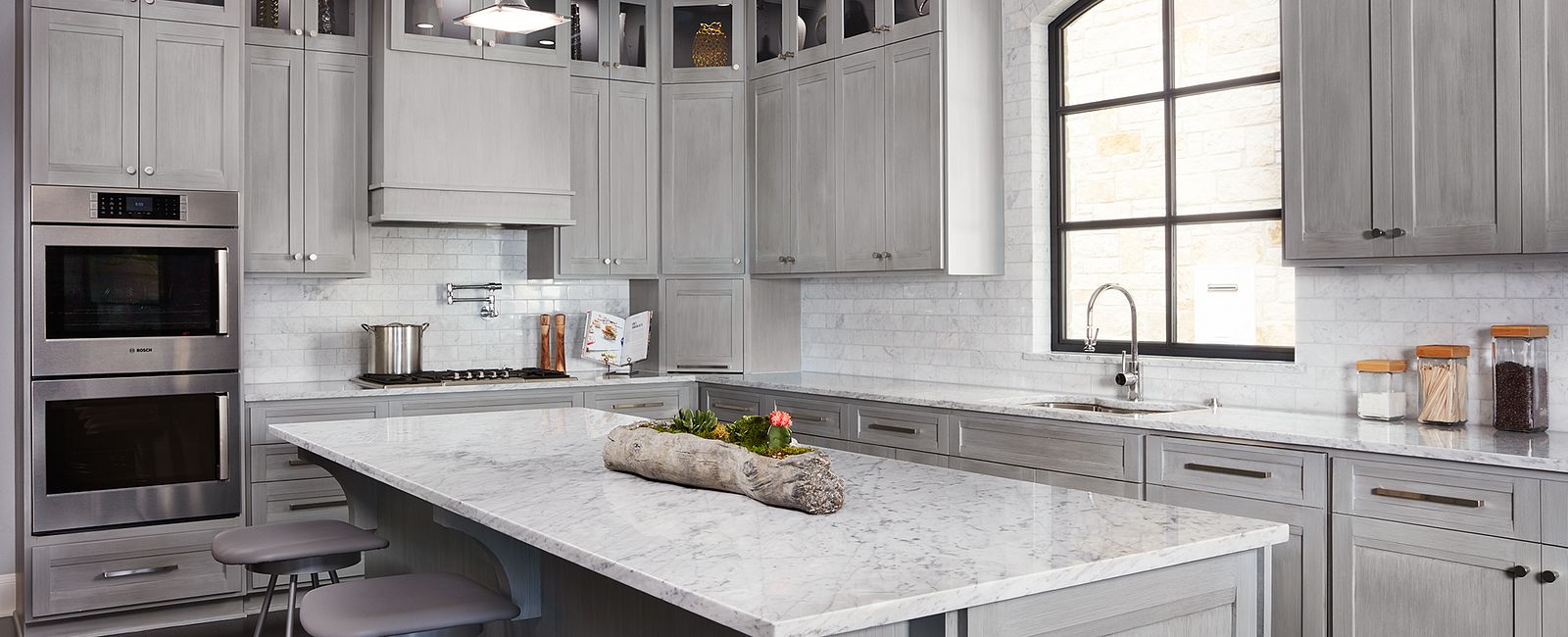 Bianco Carrara Honed